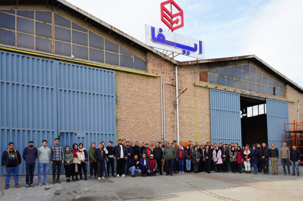 ایفا به جابار پیوست و خدمات فولفلیمنت به خدمات جابار افزوده شد.